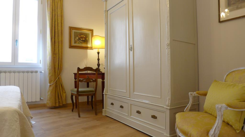 Apartament Arlecchino Florencja Pokój zdjęcie