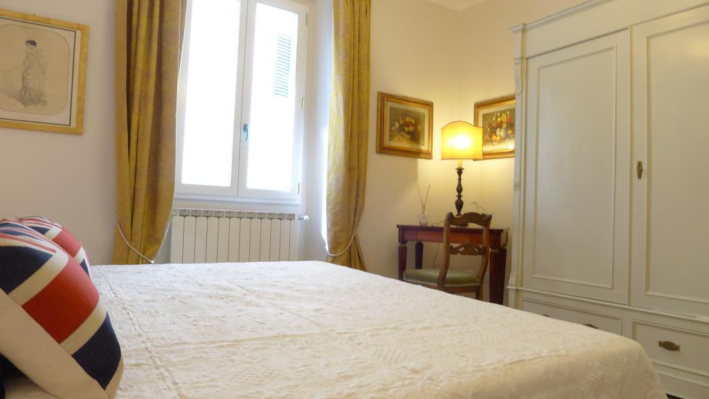 Apartament Arlecchino Florencja Pokój zdjęcie