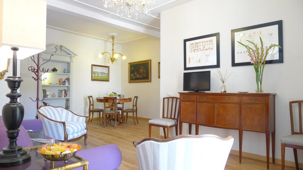 Apartament Arlecchino Florencja Pokój zdjęcie